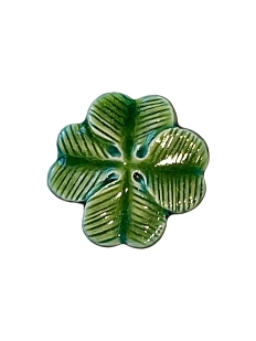 Брошь ручной работы «Клевер», керамика