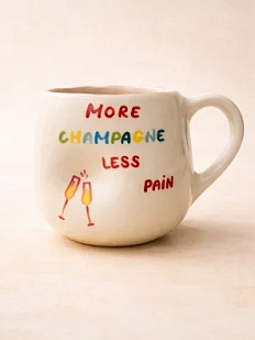 Кружка ручной работы РУКИ В ГЛИНЕ «More champagne less pain», красная, керамика, 400 мл, мятая