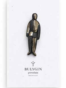 Брошь ручной работы Bulygin «Малевич»,фарфор, чёрно-серебристая