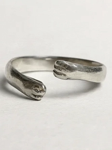 Кольцо из нейзильбера «Лапы»