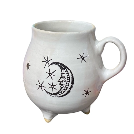 Кружка-котелок ручной работы Керумбия на ножках «Луна», белая, керамика, 350 мл, фото 1.