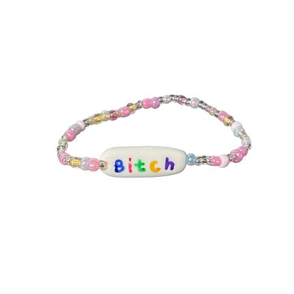 Браслет ручной работы из бисера с надписью «B***h», фото 1.