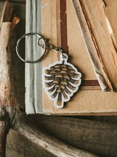 Брелок «Шишка», дерево