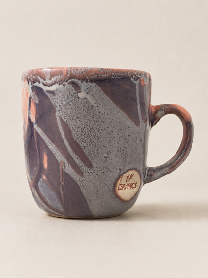 Кружка ручной работы Тата вытворяет/NF ceramics «Жизнь одна! Кайфуй! ААА!», фиолетовая, керамика, 450 мл, фото 2.