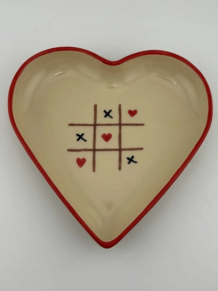 Тарелка ручной работы Ceramission в форме сердечка «Крестики / сердечки», керамика, 14см, фото 5.