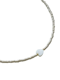 Чокер ручной работы с сердечком, кремовый, бисер