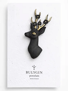 Брошь ручной работы Фарфор Булыгина «Олень», чёрно-золотистая