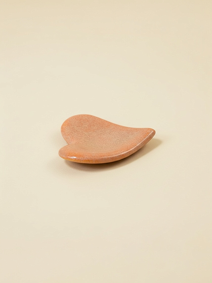 Блюдце ручной работы Августа в виде сердечка, оранжевое, керамика, 6 см, фото 2.