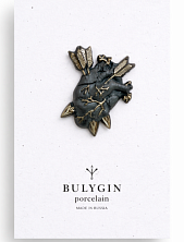 Брошь ручной работы Фарфор Булыгина «Разбитое сердце», чёрно-серебристая