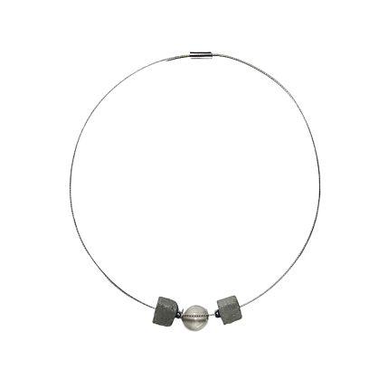 Чокер ручной работы «Кубики и шар», серый, бетон, стекло, фото 1.