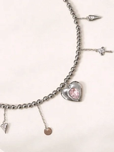 Чокер Мигетт «Сердечко с розовым камнем» из тёмного гематита с подвесками