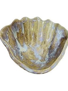 Глубокая тарелка ручной работы «Раковина», керамика, 17 см