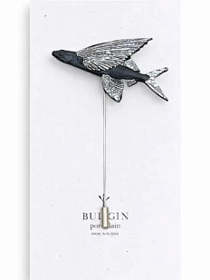 Брошь ручной работы Фарфор Булыгина «Летучая рыба», чёрно-серебристая