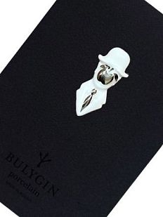 Брошь ручной работы Bulygin «Магритт», бело-серебристая, фарфор