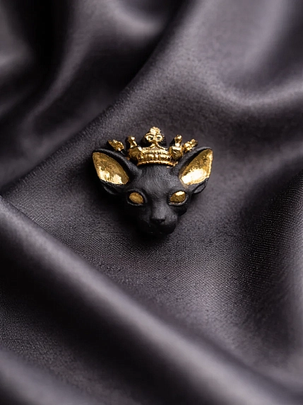 Брошь ручной работы Фарфор Булыгина «Королева кошек», чёрно-золотистая, фото 7.