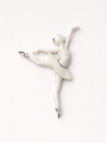 Брошь ручной работы Bulygin «Балерина Па №3», фарфор, бело-серебристая, фото 2.