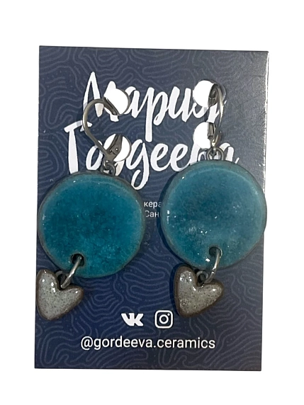 Серьги Мария Гордеева асимметричные составные с сердечками, керамика, голубые, фото 1.