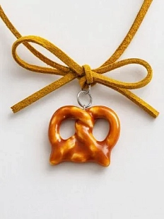 Чокер ручной работы Ловетанн керамика «Крендель» на коричневой ленточке, полуфарфор