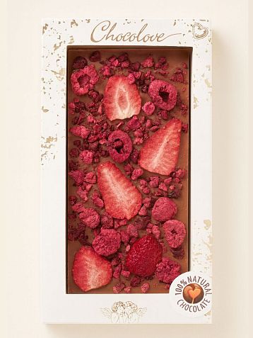 Шоколад молочный с клубникой, малиной и вишней, фото 1.