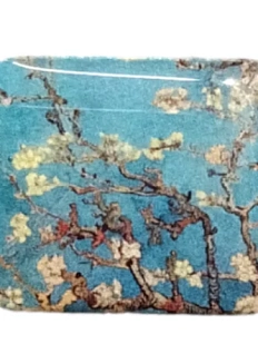 Значок с картиной «Цветущие ветки миндаля»