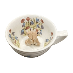 Чашка для чая ручной работы с фигуркой внутри Пара лисят в цветах, белая, фарфор, 250 мл