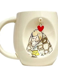 Кружка ручной работы Мальчик с пёсиком в пледе с подвеской сердечком, керамика, 300 мл