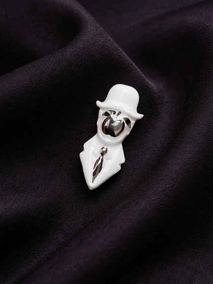 Брошь ручной работы Фарфор Булыгина «Магритт», бело-серебристая, фото 6.