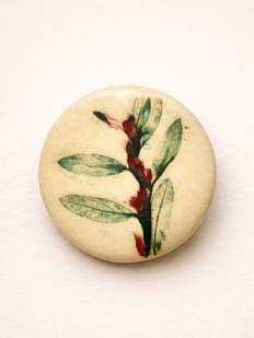 Брошь ручной работы Оттиск трав, зеленая, керамика