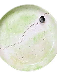 Тарелка ручной работы Катя Вебер с фигуркой «Домик», керамика, 17 см