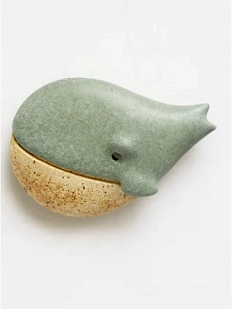 Брошь ручной работы Екатерина Юдо «Кит», керамика