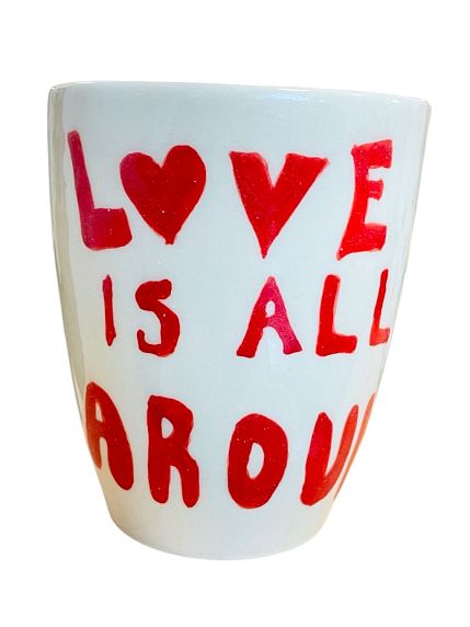 Стакан ручной работы с дизайном «Love is all around», полуфарфор, 350 мл, фото 1.