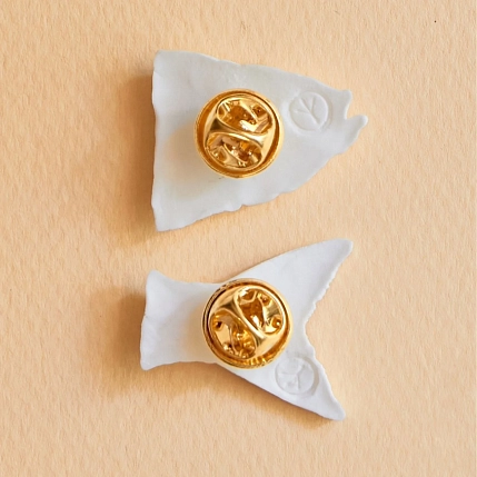 Брошь ручной работы Фарфор Булыгина «Рыбий хвост», бело-серебристая, фото 5.