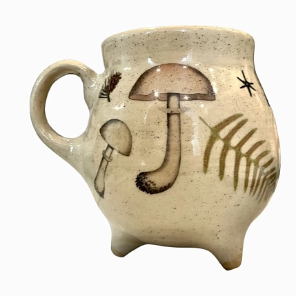 Кружка-котелок ручной работы Керумбия на ножках «Выпей меня», песочная, керамика, 350 мл, фото 2.