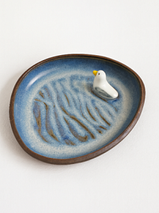 Тарелка с фигуркой внутри Чайка, чёрная, керамика, 14 см