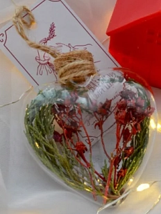 Ёлочный шар Зачарованные шары «Родной» в форме сердца, 8 см