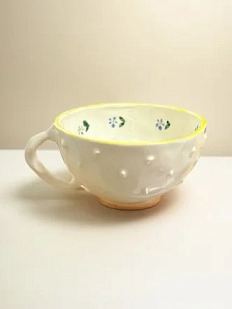 Кружка Быкова керамика с шипами и синими цветами, бело-жёлтая, керамика, 200 мл