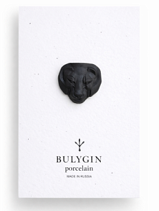 Брошь ручной работы Bulygin «Львица» чёрная, фарфор