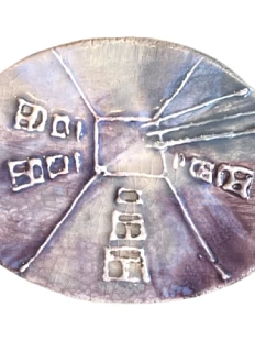 Брошь ручной работы Искусство интроверта «Двор-колодец», керамика