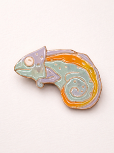 Брошь ручной работы «Хамелеон», Partala ceramics