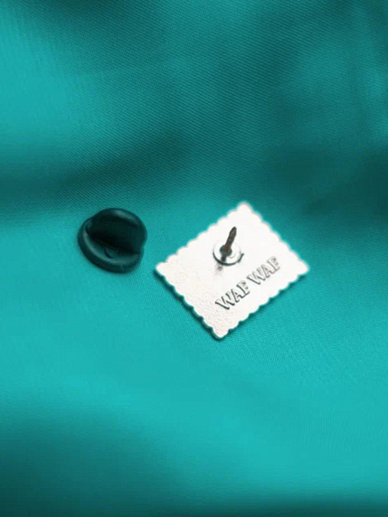 Металлический пин WAF WAF «Сейчас бы в Петербург», фото 2.