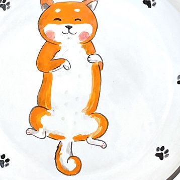 Тарелка ручной работы Ким керамика с бортиком Сиба-ину с лапками, белая, 21 см, фото 3.