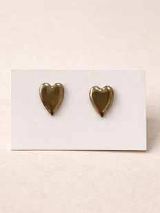 Серёжки-гвоздики КерамЕлКа маленькие «Сердечки», золотистые, фарфор