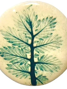 Брошь ручной работы Elizabeth Madar Папоротник, керамика