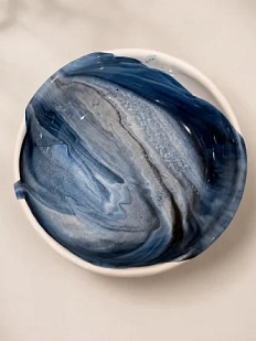 Глубокая тарелка ручной работы с разводами Кафель «Исландия», бело-синяя, керамика, 700 мл