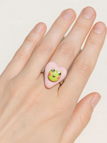 Кольцо Радость Рядом «Лягушка в сердце», незамкнутое, полимерная глина, розовое, фото 3.