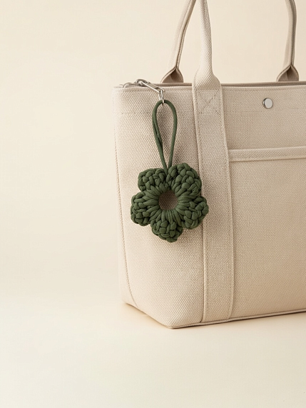 Вязаный обвес брелок «Цветок», тёмно-зелёный, 6 см, фото 2.