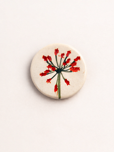 Брошь ручной работы Elizabeth Madar Оттиск трав, розово-голубая, керамика