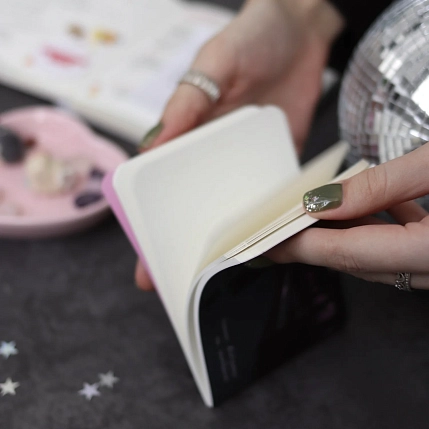 Блокнот «Встречи» в точку, 12 х 8,5 см, 30 листов, фиолетовый, фото 4.