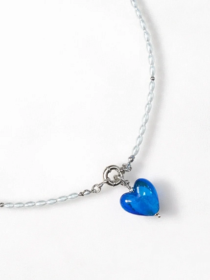 Колье ручной работы «Glass heart», синее, латунь, жемчуг, стекло, фото 1.