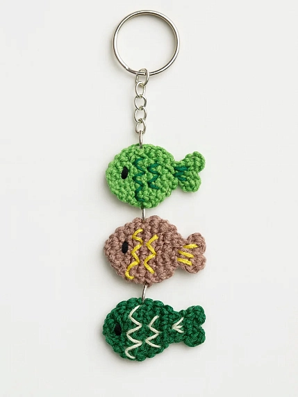 Вязаный брелок, обвес на сумку DARI DARI «Рыбки», 7 см, фото 3.